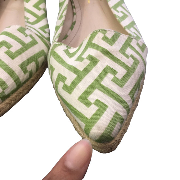 Rowen Women's Greek Key Pointed Toe Espadrilles Flats Size 8M Green/Cream - Picture 3 of 13